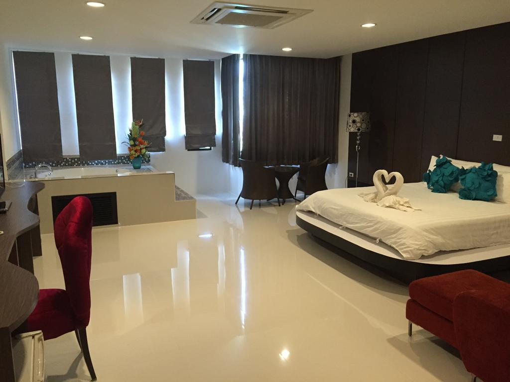 אובון רטצ'תאני The Rich Hotel Ubonratchathani חדר תמונה