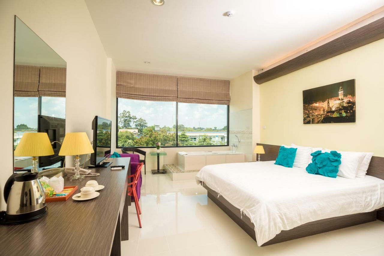 אובון רטצ'תאני The Rich Hotel Ubonratchathani מראה חיצוני תמונה