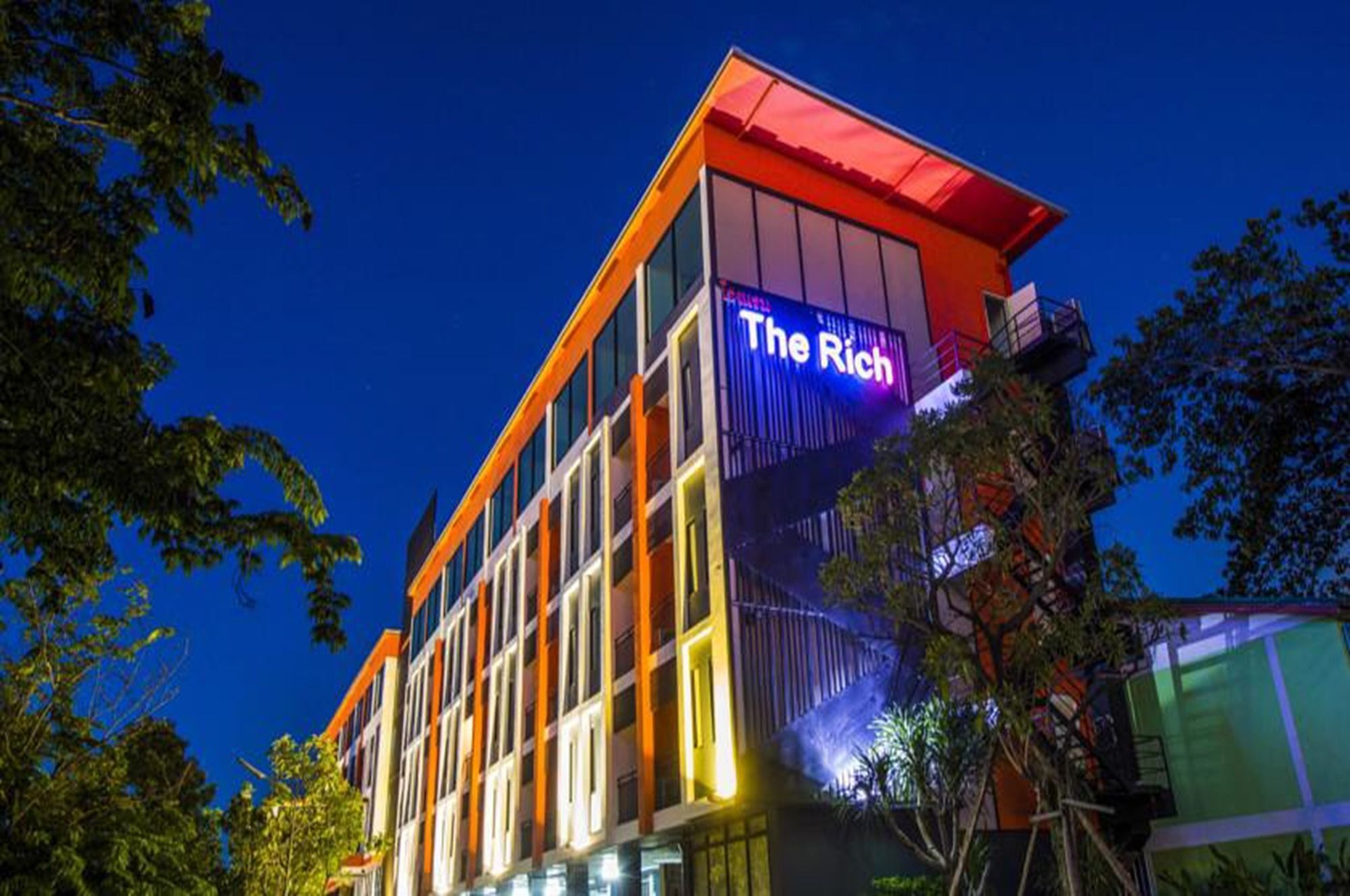 אובון רטצ'תאני The Rich Hotel Ubonratchathani מראה חיצוני תמונה