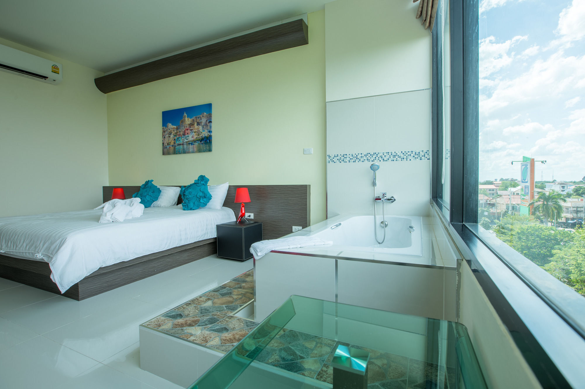 אובון רטצ'תאני The Rich Hotel Ubonratchathani מראה חיצוני תמונה