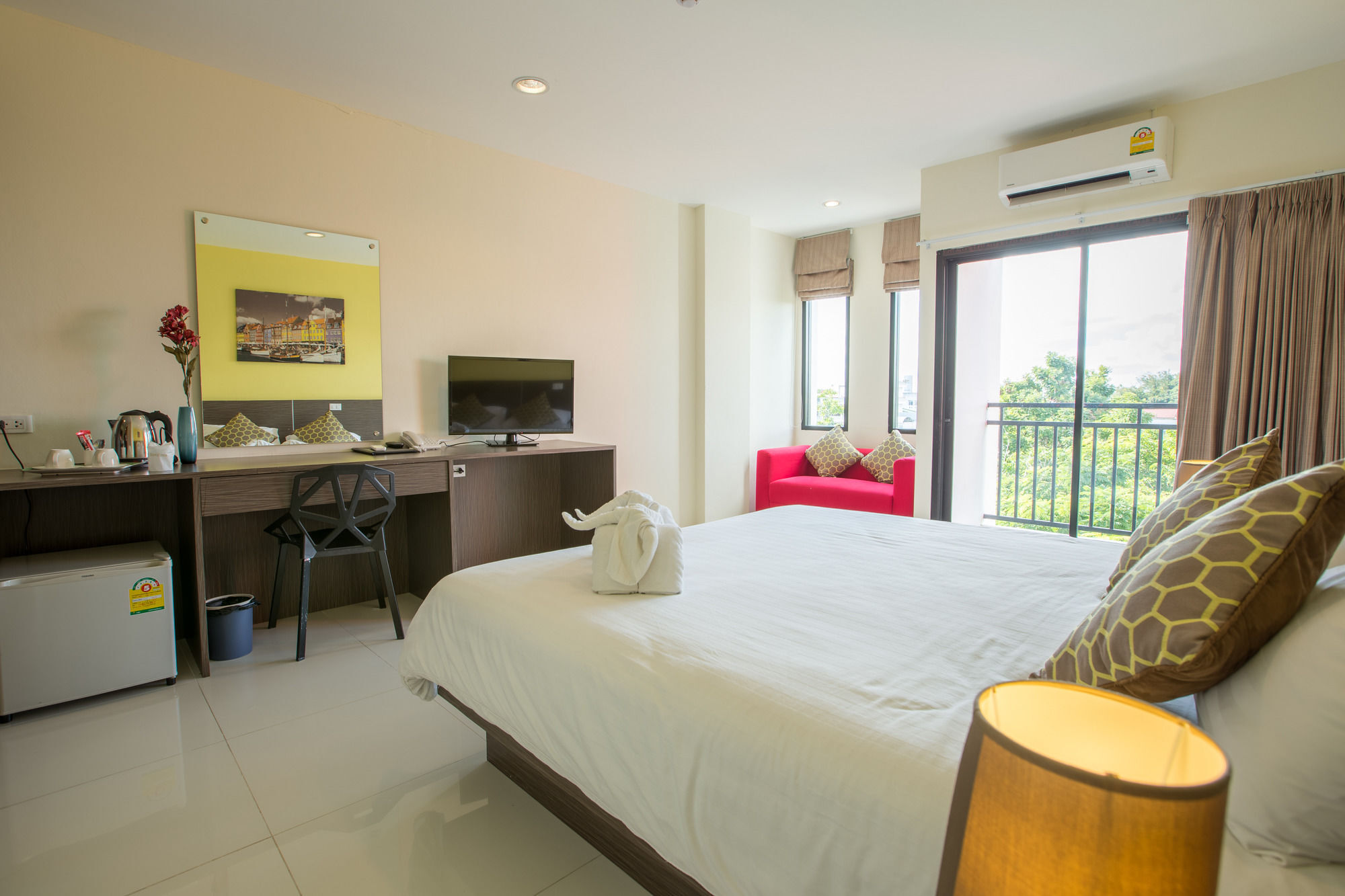 אובון רטצ'תאני The Rich Hotel Ubonratchathani מראה חיצוני תמונה